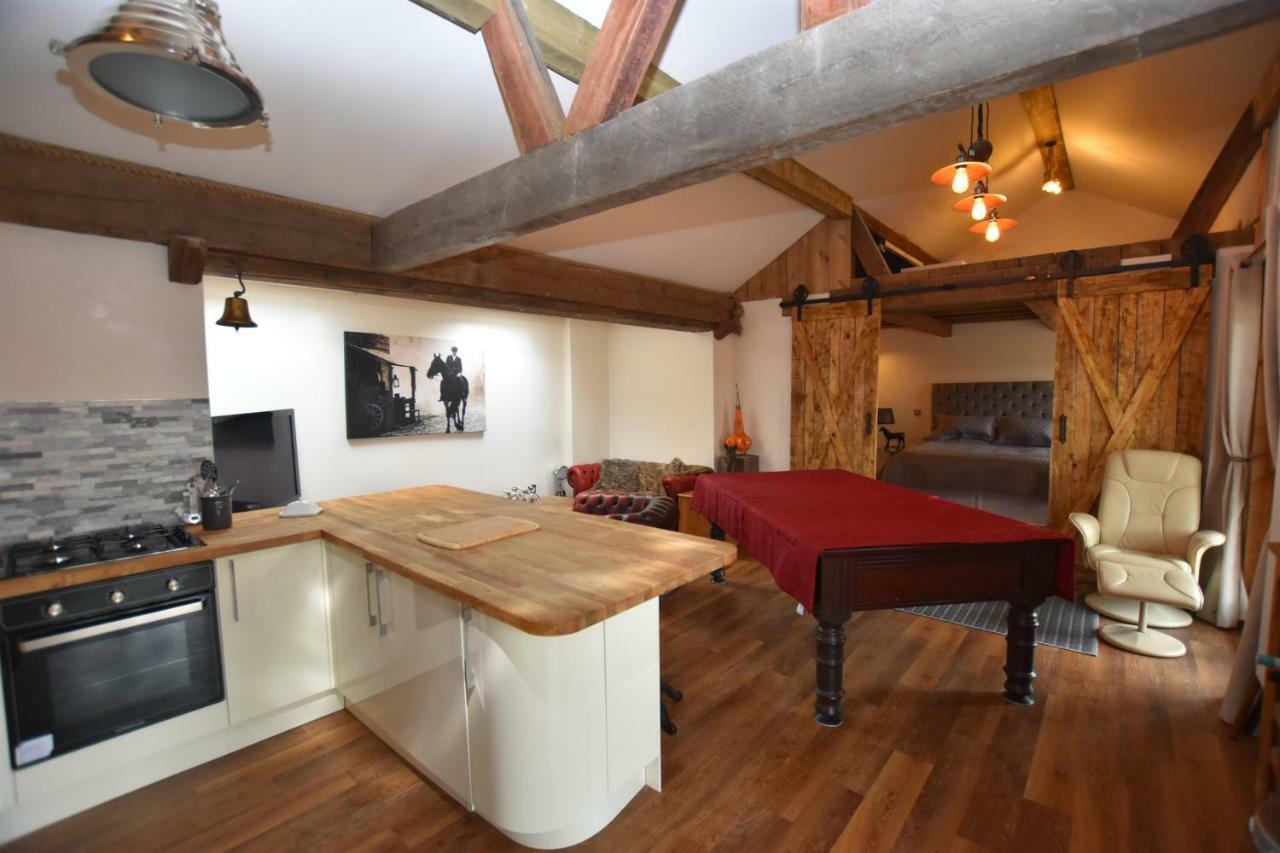 Oak Tree Stables Cottage Birmingham Esterno foto