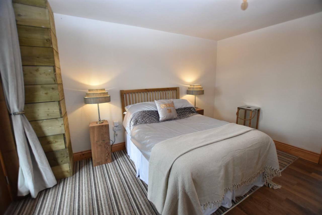 Oak Tree Stables Cottage Birmingham Esterno foto
